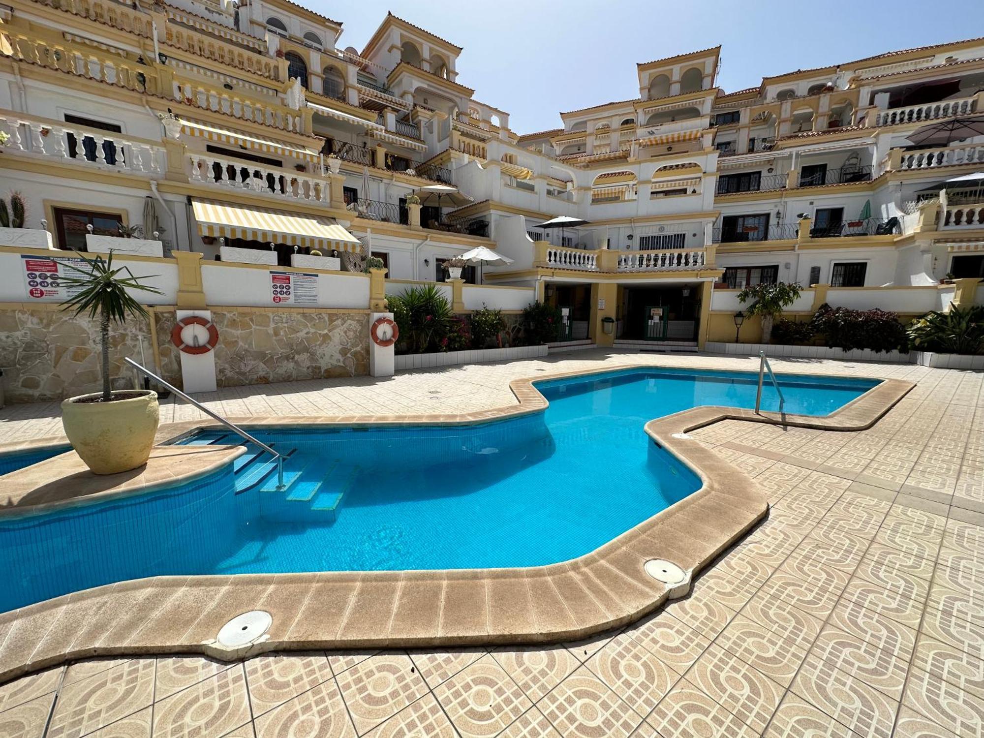 Windsor Park Spacious Apartment In Costa Adeje Eksteriør bilde